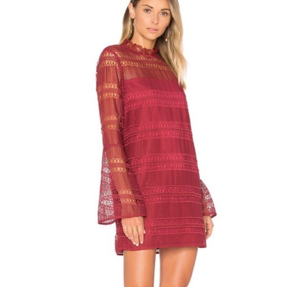 Tularosa Matilda Lace Dress Dusted Berry S NWT - Picture 3 of 7